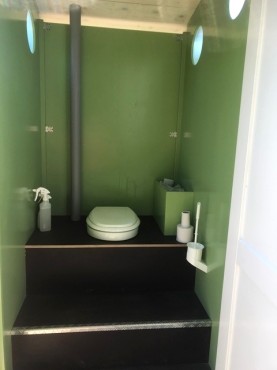 Komposttoilette Toilettenhäuschen Elstertal C (Clivus M100, CL310)